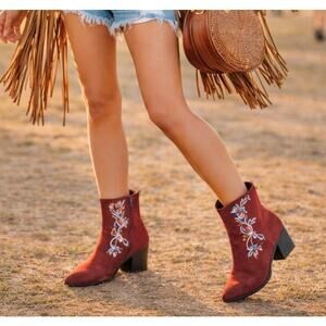 Carlos by Carlos Santana Western Women's 10M Ankle Boots Red Burgundy Floral